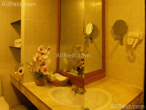 Grand Tower Inn Sukhumvit Hotel 9